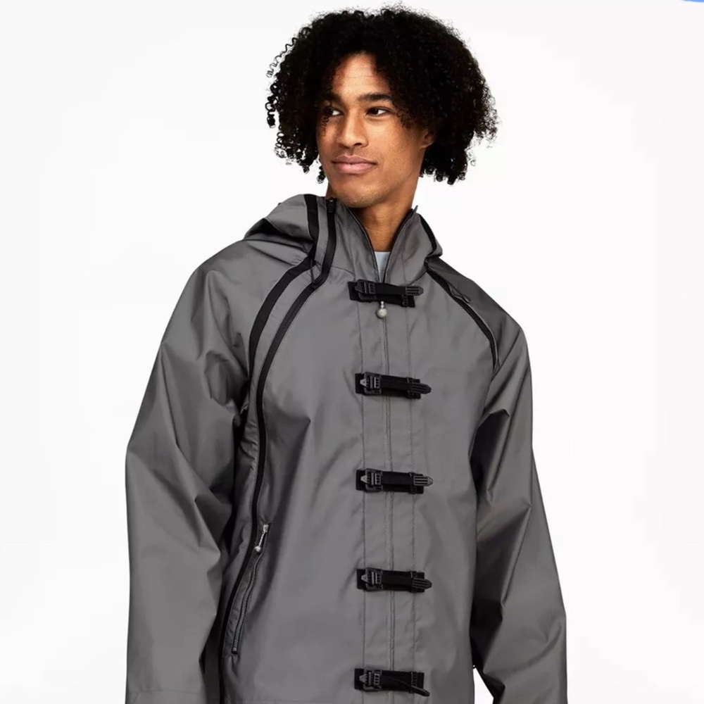 Puma + Pronounce Windbreaker 544030 76  Puma Silver Men’s Size Large MSRP $340